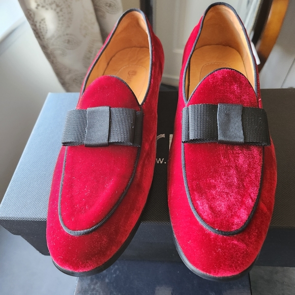 open lace back dress Men's Solid Red Velvet Slip-On Loafer Shoes Luxury Design Style No: 70 –  DESIGN MENSWEAR main image 0